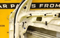 Двери для BMW 5er 2001 года на фотографиях