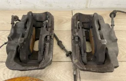 Суппорт передний левый для Audi A6 2014 года на фотографиях