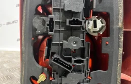 Фонарь противотуманный правый для Volkswagen Passat на фотографиях