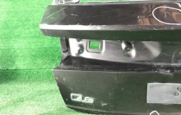 Крышка багажника для Audi Q8 на фотографиях