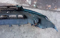 Бампер для Toyota RAV4 2002 года на фотографиях