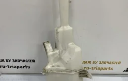 Бачок стеклоомывателя передний для Hyundai Tucson 2015 года на фотографиях