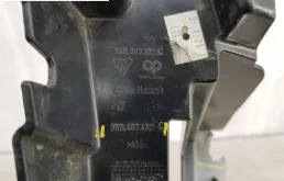 Кронштейн заднего бампера левый для Porsche Macan на фотографиях