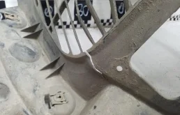 Подкрылок передний правый для BMW X3 2011 года на фотографиях