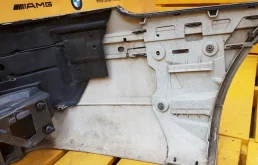 Бампер задний для Mercedes-Benz C class 2004 года на фотографиях