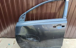 Дверь передняя левая для Toyota RAV4 2014 года на фотографиях