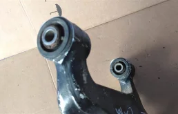 Рычаг задний левый нижний для Nissan Murano на фотографиях