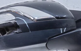 Зеркало боковое правое для Toyota Land Cruiser 2014 года на фотографиях