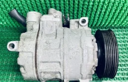 Компрессор кондиционера для Audi A4 2003 года на фотографиях