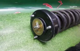 Амортизатор передний правый для BMW 5er 1998 года на фотографиях