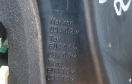 Фонарь внешний левый для Toyota Land Cruiser 2008 года на фотографиях