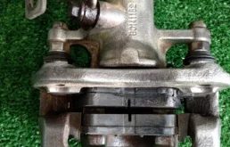 Суппорт задний правый для Kia Rio на фотографиях