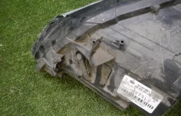 Фара правая для Volkswagen Jetta 2015 года на фотографиях