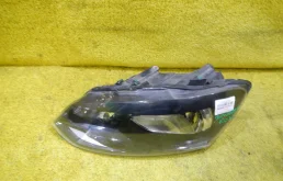 Фары для Volkswagen Polo 2009 года на фотографиях