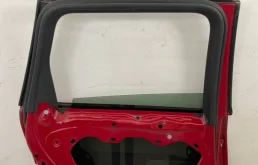 Накладка на дверь задняя левая для Volkswagen Touareg 2014 года на фотографиях