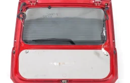 Двери для Nissan X-Trail 2006 года на фотографиях