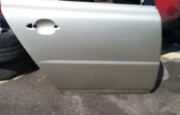 Дверь задняя правая для Volvo S80 2010 года на фотографиях