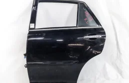 Дверь задняя левая для Lexus RX 2004 года на фотографиях