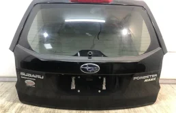 Крышка багажника для Subaru Forester 2017 года на фотографиях
