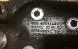 Кулак поворотный левый для BMW 3er 2008 года на фотографиях