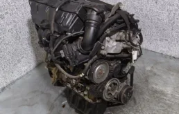 Двигатель для Citroen C4 2005 года на фотографиях