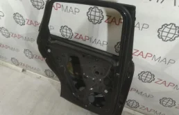 Двери для Porsche Macan 2023 года на фотографиях