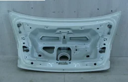 Дверь багажника для Volkswagen Passat 2016 года на фотографиях