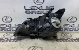 Фара левая для Lexus RX 2005 года на фотографиях