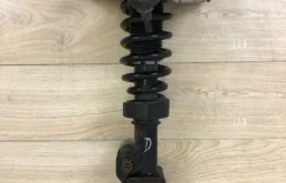 Рычаг передний левый верхний для Volkswagen Touareg 2008 года на фотографиях