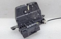 Замок багажника для BMW 5er 2017 года на фотографиях