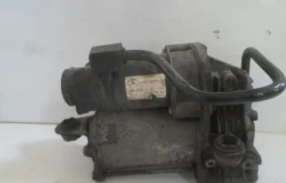 Компрессор пневмоподвески задний для Mercedes-Benz S class 2014 года на фотографиях