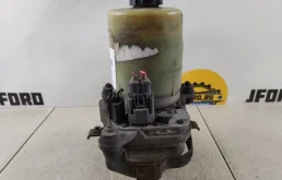 Электроусилитель руля для Ford Focus 2014 года на фотографиях