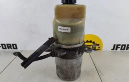 Электроусилитель руля для Ford Focus 2008 года на фотографиях