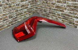 Фонарь правый для Volvo XC90 2017 года на фотографиях