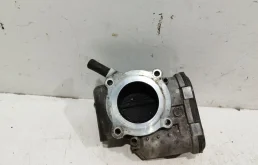 Дроссельная заслонка для Hyundai Solaris 2010 года на фотографиях