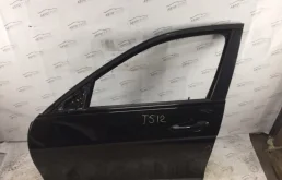 Дверь передняя левая для Mercedes-Benz C class 2010 года на фотографиях