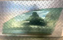 Стекло двери переднее левое для Volkswagen Passat 2005 года на фотографиях