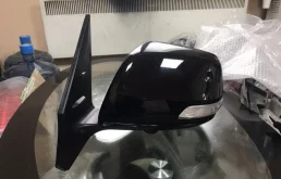 Стекла и зеркала для Toyota Land Cruiser 2008 года на фотографиях