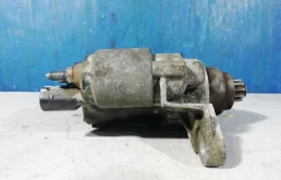 Стартер для Volkswagen Polo 2008 года на фотографиях