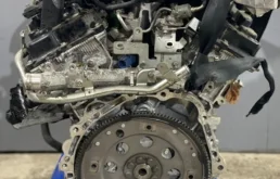 Двигатель для Nissan Pathfinder 2014 года на фотографиях