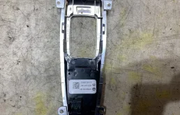 Концевик капота для BMW X5 на фотографиях