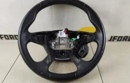 Руль для Ford Focus 2014 года на фотографиях