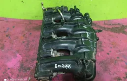 Впускной коллектор для Volkswagen Passat 2014 года на фотографиях