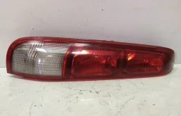 Фонарь левый для Nissan X-Trail 2001 года на фотографиях