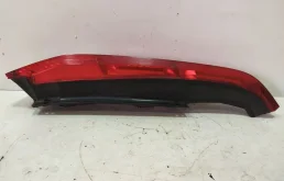 Фонарь левый для Nissan X-Trail 2001 года на фотографиях