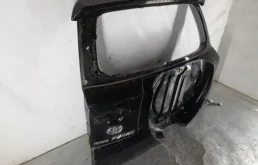 Крышка багажника для Toyota RAV4 2012 года на фотографиях