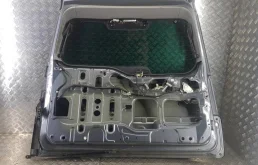 Крышка багажника для Honda CR-V 2003 года на фотографиях