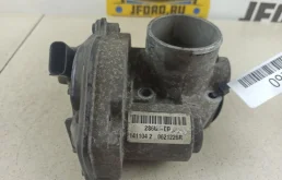 Дроссельная заслонка для Ford Focus 2005 года на фотографиях