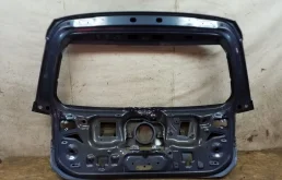 Крышка багажника для Volkswagen Passat 2016 года на фотографиях