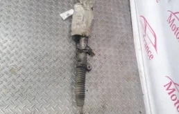 Рулевая рейка для Ford Focus 2000 года на фотографиях